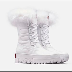 Sorel Joan of Arctic Next White boots size 7
